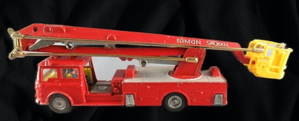 Corgi Toys Major Bedford Fire Engine Truck Simon Snorkel 1971 DieCast Model (7953)